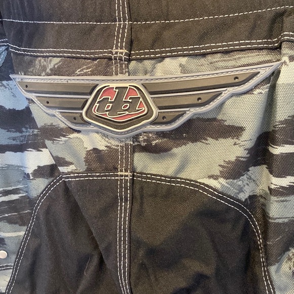 BMX Bike Shorts - Picture 2 of 7